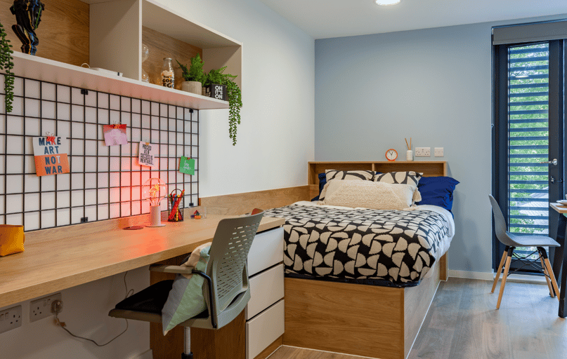 Gold Plus Studio, Ty Nant, 180 High Street, City Centre, Swansea - Image 1